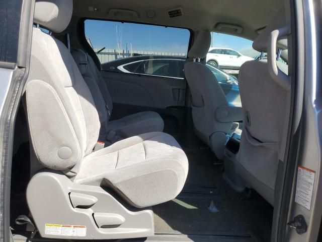 2015 Toyota Sienna LE