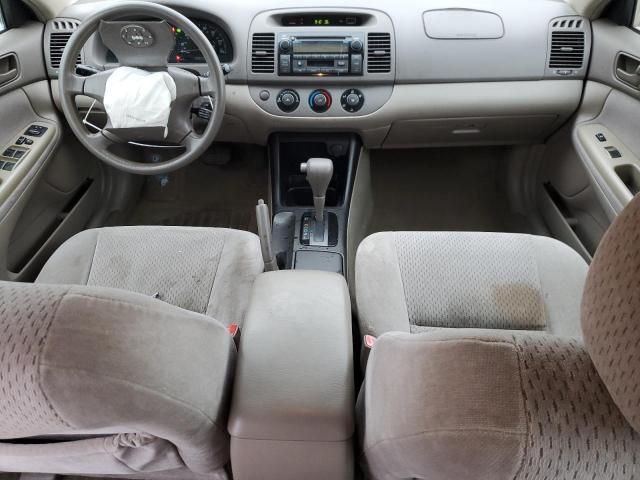 2004 Toyota Camry LE