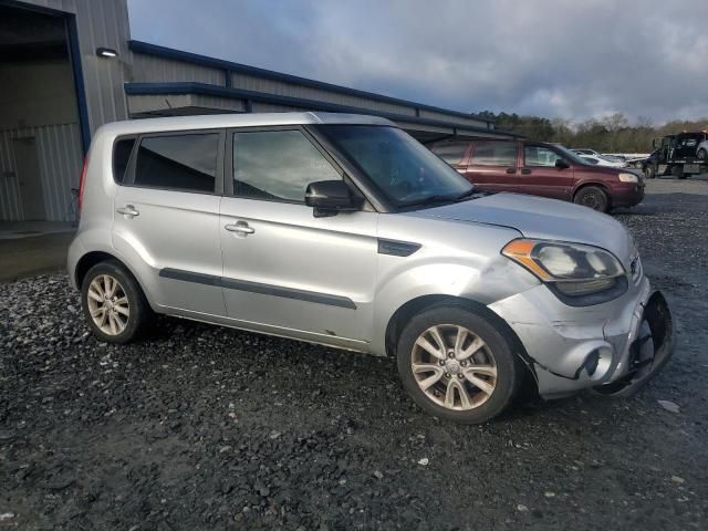 2013 KIA Soul +