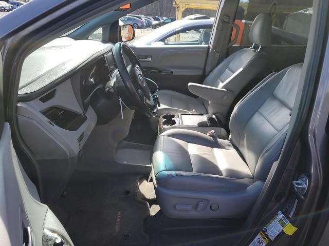 2015 Toyota Sienna XLE