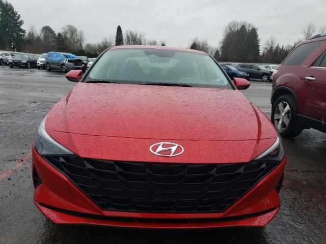 2021 Hyundai Elantra SE