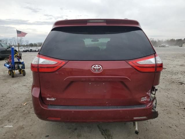 2015 Toyota Sienna XLE