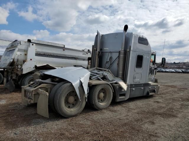 2005 Kenworth Construction T600