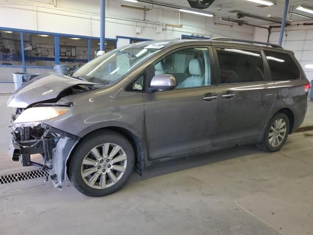 2012 Toyota Sienna XLE