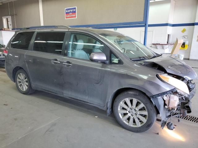 2012 Toyota Sienna XLE