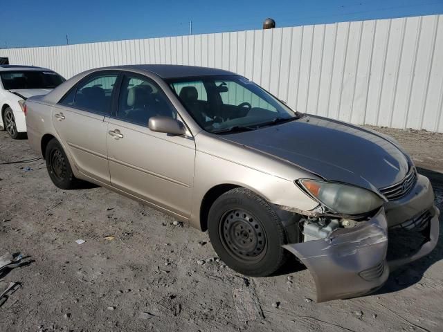 2005 Toyota Camry LE