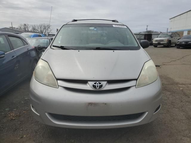 2006 Toyota Sienna LE