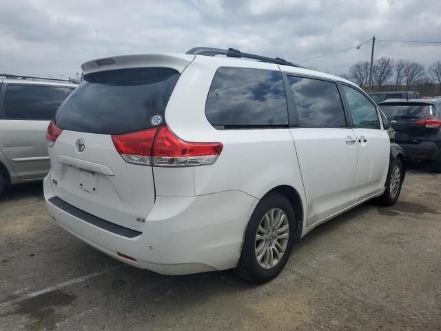 2011 Toyota Sienna XLE