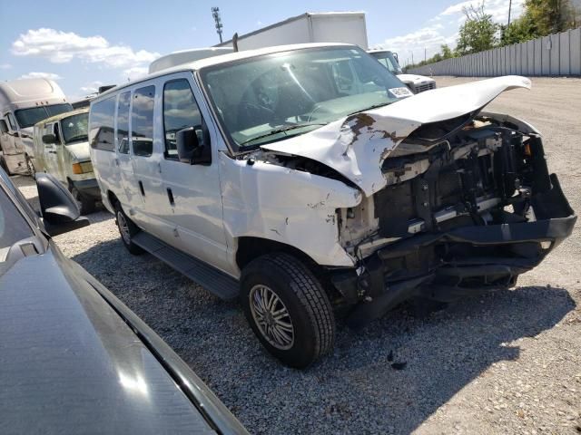 2010 Ford Econoline E350 Super Duty Wagon