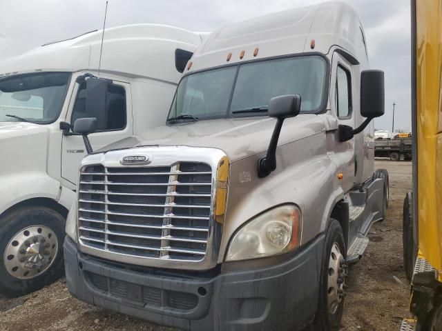 2016 Freightliner Cascadia 125