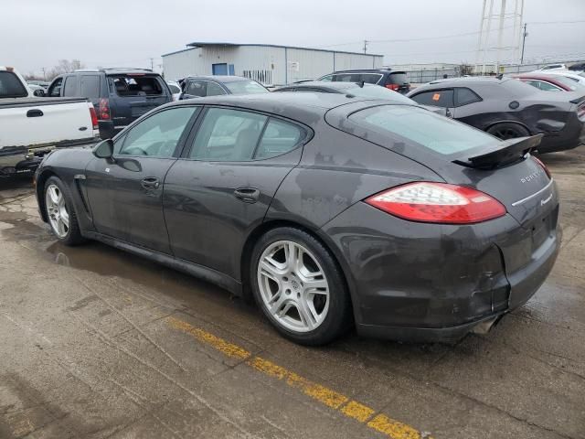 2011 Porsche Panamera 2