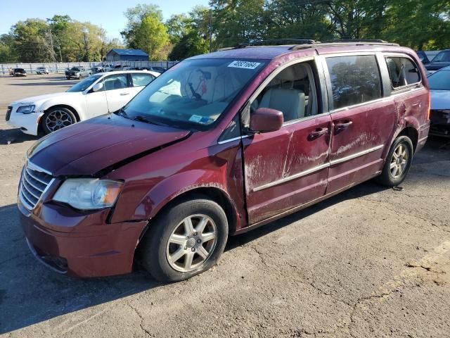 2009 Chrysler Town & Country Touring