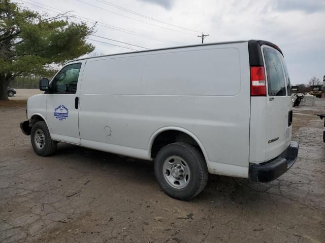 2021 Chevrolet Express G2500