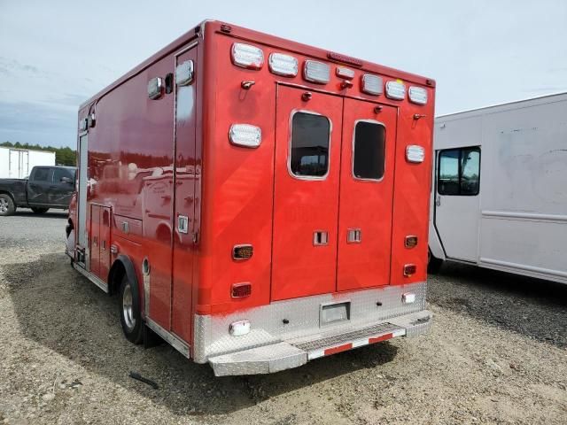 2015 GMC Savana Cutaway G4500