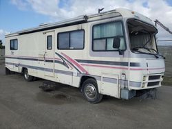 1994 Fleetwood 1994 Oshkosh Motor Truck CO. Chassis T Line Motor en venta en San Diego, CA