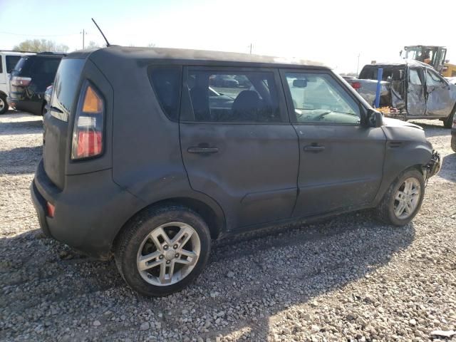 2011 KIA Soul +