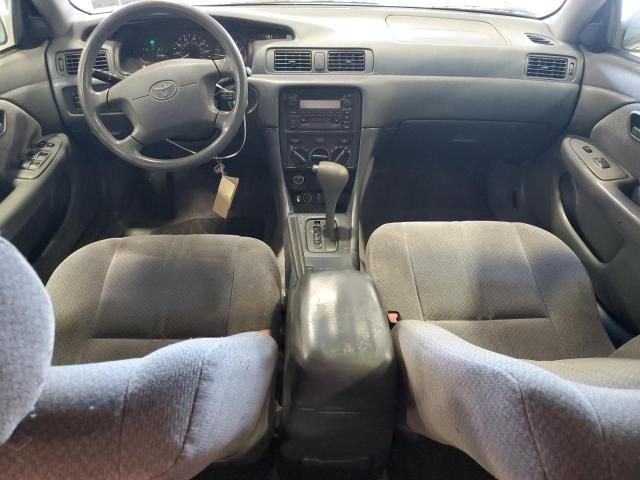 2000 Toyota Camry LE