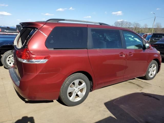 2012 Toyota Sienna LE