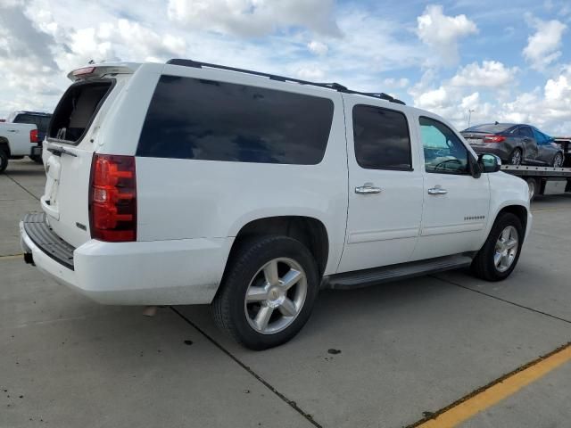 2011 Chevrolet Suburban C1500  LS