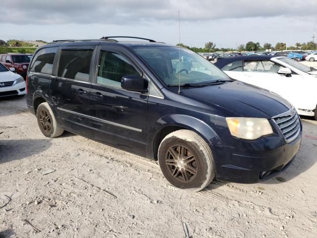 2010 Chrysler Town & Country Touring