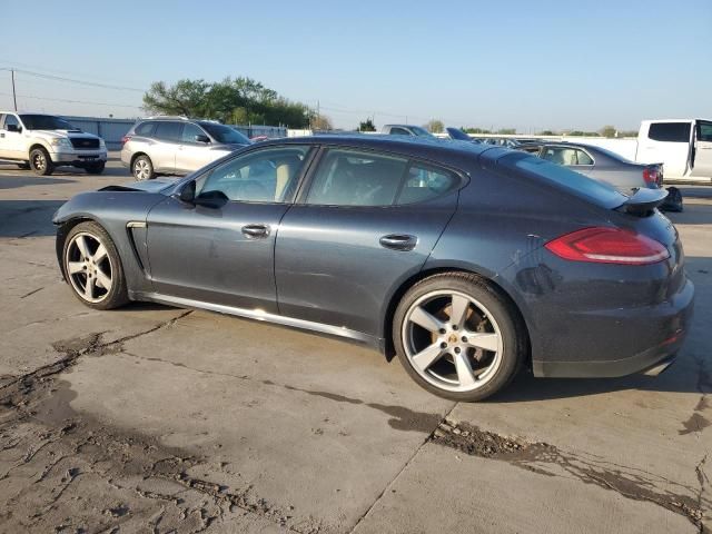 2015 Porsche Panamera 2