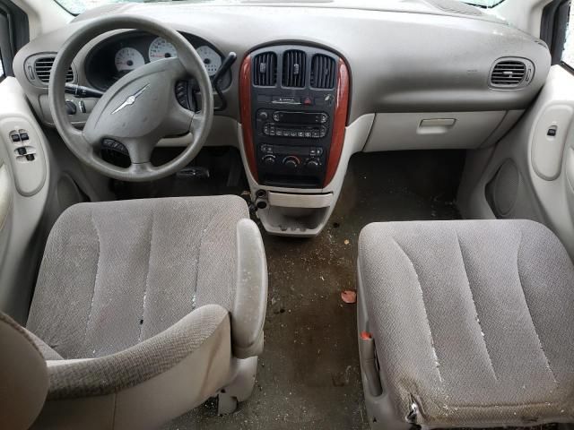 2005 Chrysler Town & Country