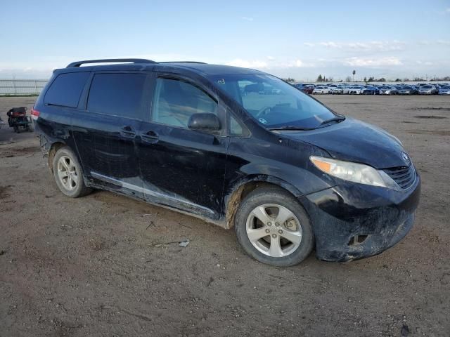 2014 Toyota Sienna LE