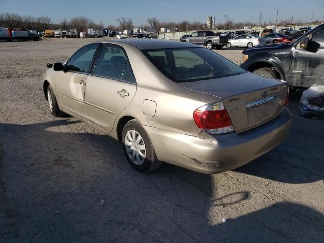 2005 Toyota Camry LE