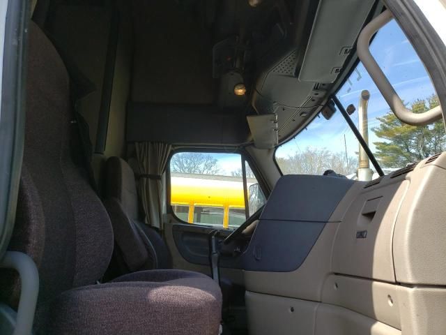 2017 Freightliner Cascadia 125