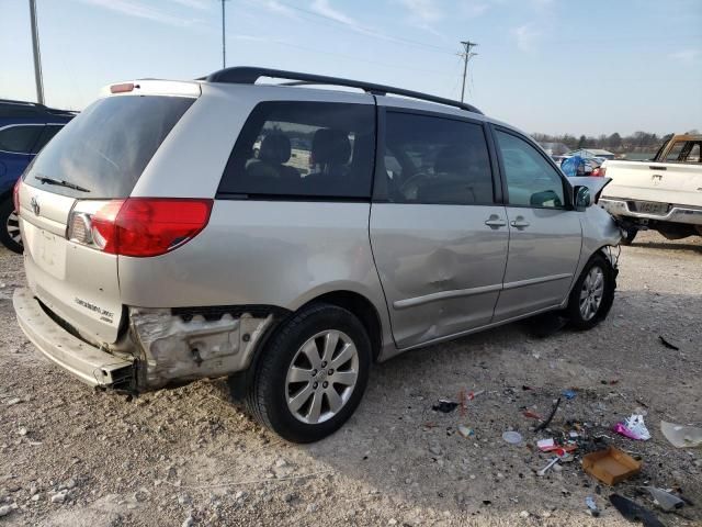 2007 Toyota Sienna XLE