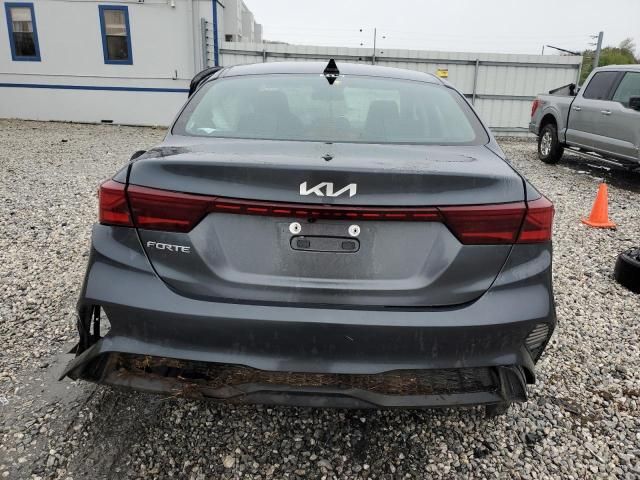 2023 KIA Forte LX