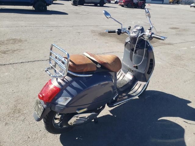 2007 Vespa GTS 250