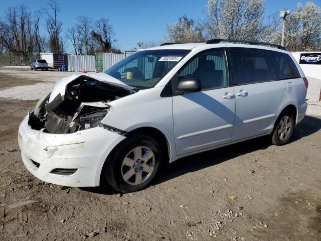 2010 Toyota Sienna CE