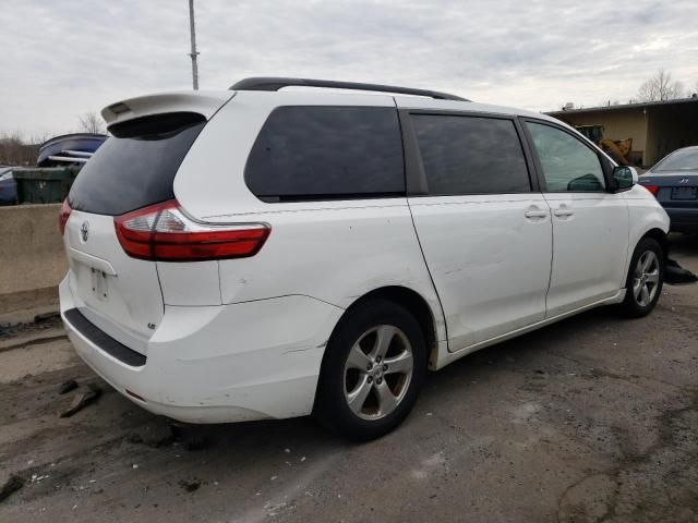 2015 Toyota Sienna LE