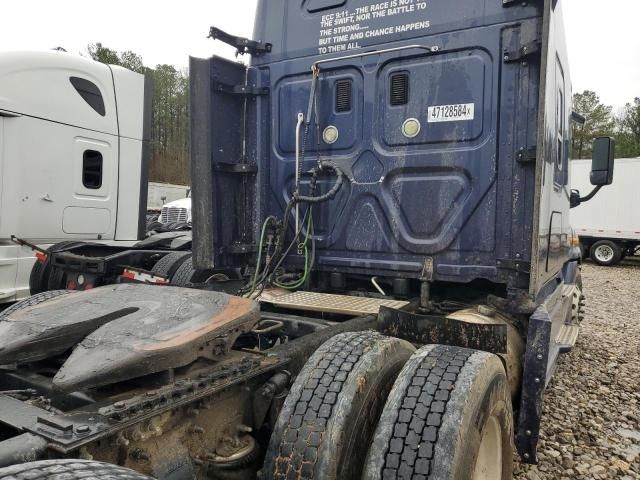 2014 Freightliner Cascadia 125