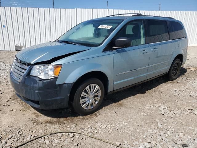 2009 Chrysler Town & Country LX