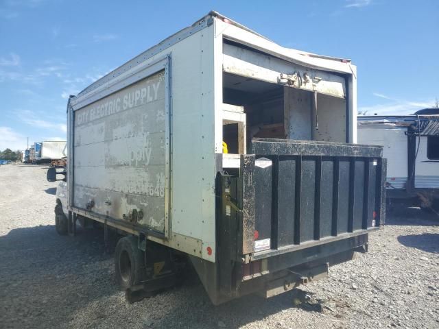 2007 Ford Econoline E450 Super Duty Cutaway Van