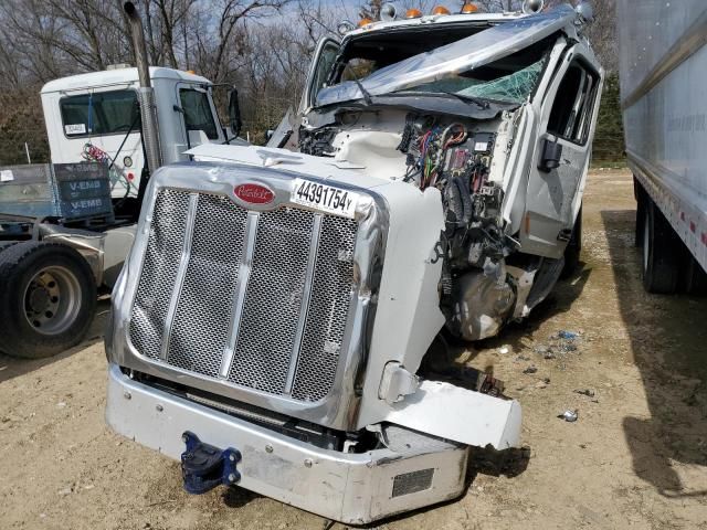 2016 Peterbilt 567