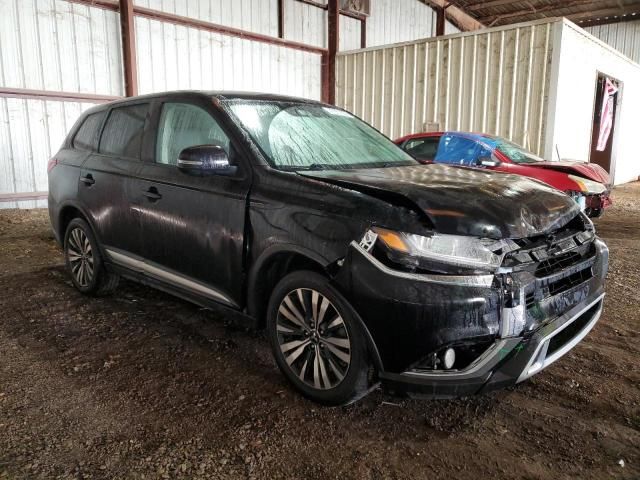 2020 Mitsubishi Outlander SE