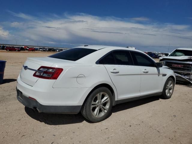 2015 Ford Taurus SE