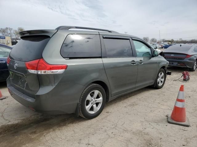 2011 Toyota Sienna LE