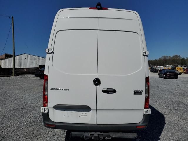 2022 Mercedes-Benz Sprinter 2500