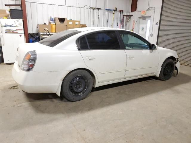 2004 Nissan Altima Base