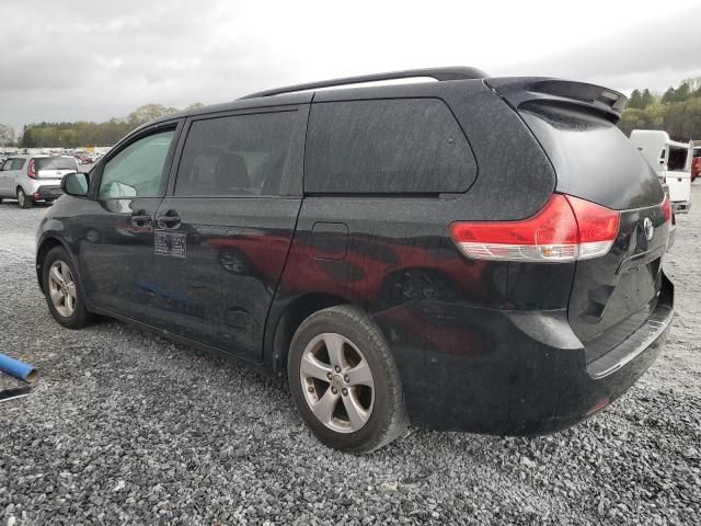 2013 Toyota Sienna LE