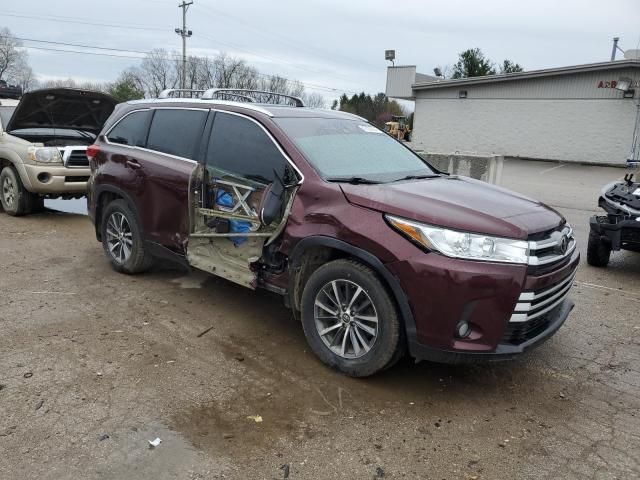 2019 Toyota Highlander SE