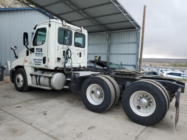 2016 Freightliner Cascadia 125