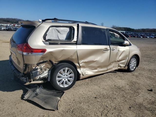 2014 Toyota Sienna XLE