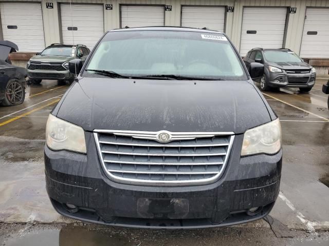 2010 Chrysler Town & Country Touring