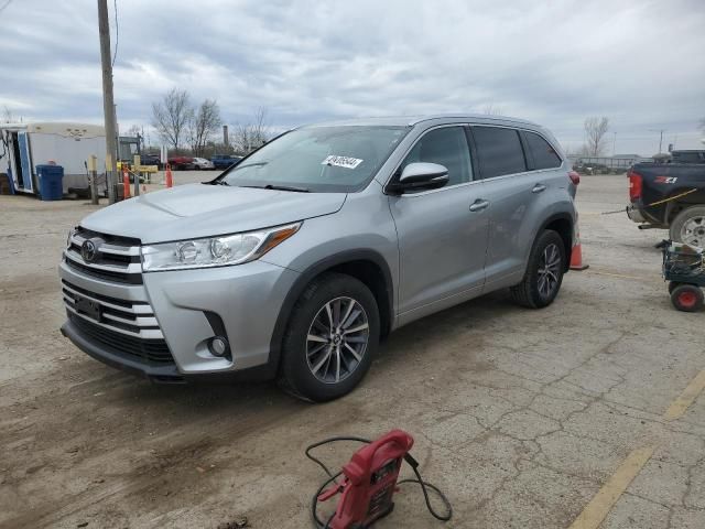 2018 Toyota Highlander SE