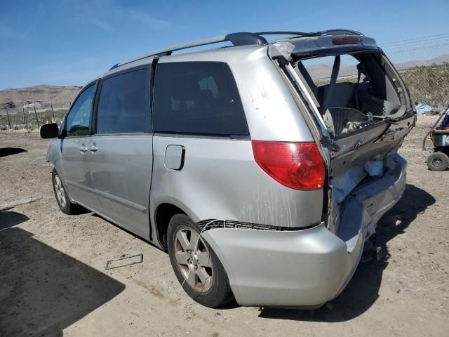 2006 Toyota Sienna XLE